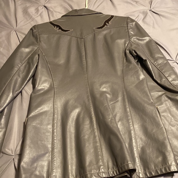 Leather jacket - Picture 5 of 5